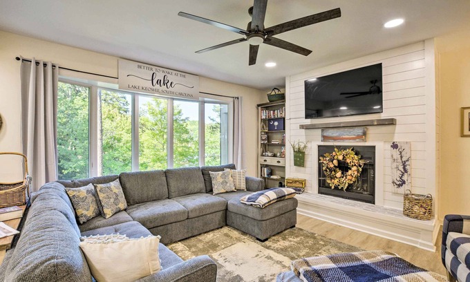 Salem Condominio | Keowee Keys Condo w/ Resort Amenities Access!