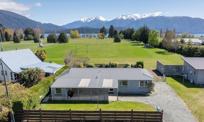 Te Anau Cabaña | Kepler Retreat - Te Anau Holiday Home