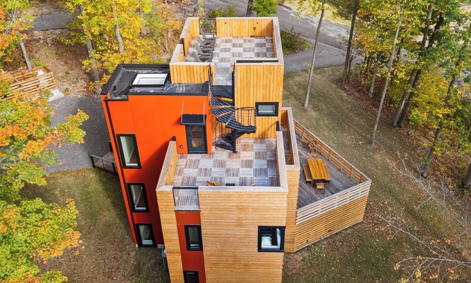 Bluff Point Casa | Keuka Lookout- A modern perch above Keuka Lake