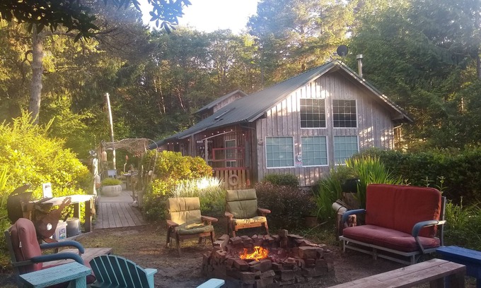 Grayland Casa | Niños / Perros Amigable-Firepit-Estufa de leña-Cubierta grande-Hamaca-BBQ-Ducha al aire libre-NICE