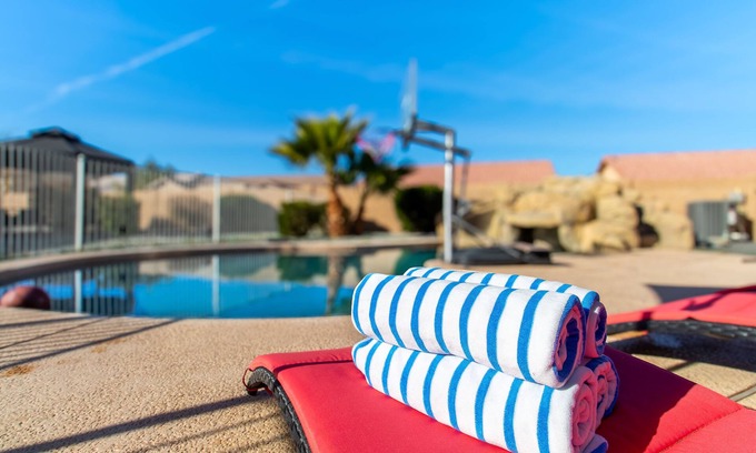Tamaron Casa | Kid Friendly - 5 BDR Home - Heated Pool - Mini Golf