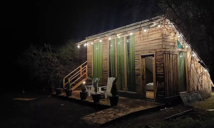 Oloitoktok Cabina | Kilimanjaro view cabin-Amboseli