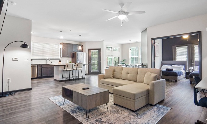 North Raleigh Apartamento | King 3BR Suite in North Raleigh