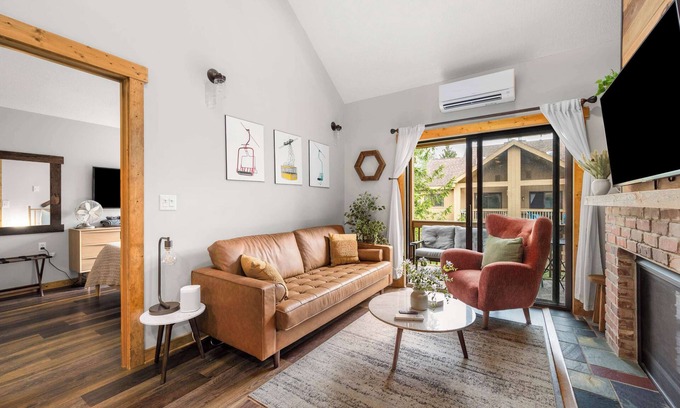 Ellicottville Condominio | Condominio renovado de ski-in / ski-out en Holiday Valley
