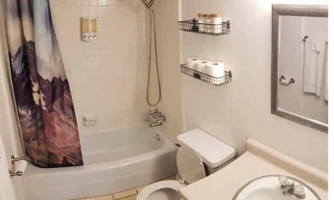 Lower Avenues Casa | King Bed*Ski-See-Play Downtown*Desk*Parking
