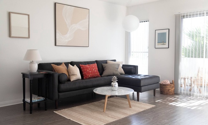 Thousand Oaks Condominio | King Bed Suite w/ Hot Tub, Gym, Parking