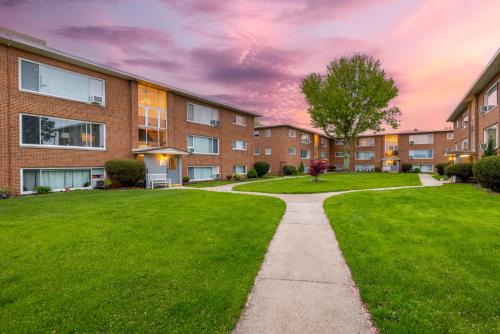 Fairview Park Apartamento | King & Queen Memory foam beds! 2-4c Georgetown Villas