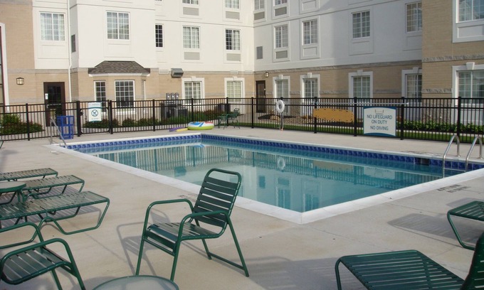 Mayfield Heights Condominio | Suite King | Centro de negocios abierto las 24 horas, gimnasio + desayuno diario gratuito