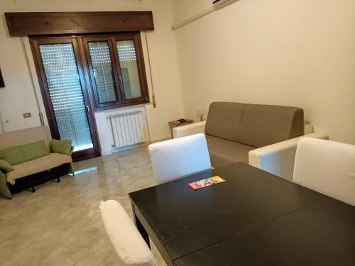 Isola Sacra Apartamento | King Suite - Intera Suite vicino Aeroporto e Fiera di Roma