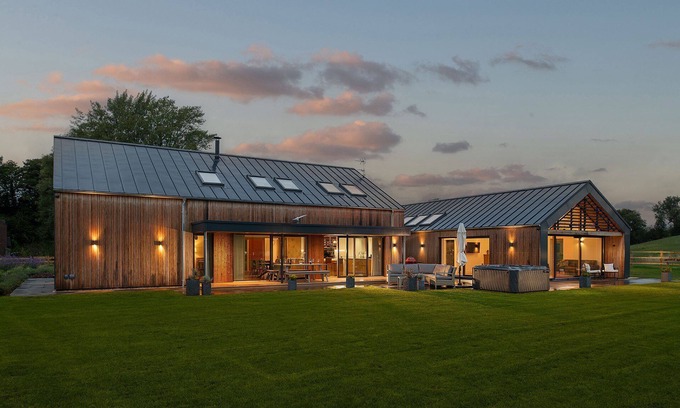 Market Drayton Cabaña | Kingfisher Forge - Luxury Cottages