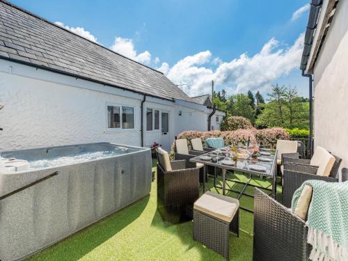 Pentrefelin Casa | Kingfisher