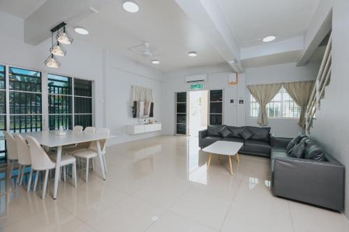 Ranau Casa | Kings Pine Residence homestay 14