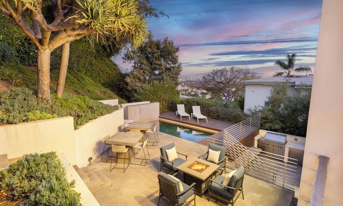 West Hollywood Casa | Kings Road | West Hollywood Luxury | Pool, Views, Firepit, Modern Design