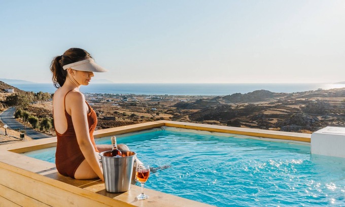 Naxos Apartamento | Kirki Seaview Suite with small Private Heated Pool at Kastraki Naxos island