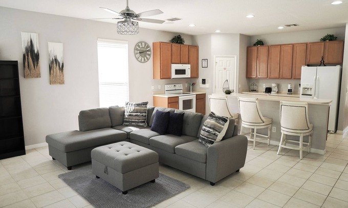 San Benito Casa | Casa en Kissimmee Piscina y Spa Cerca de Universal, Disney World