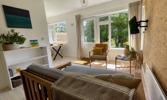 Lynton Casa | Kittiwake Cottage, Moor and Sea. Beautiful space on Exmoor