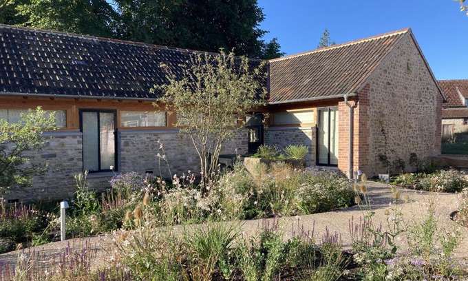 West Compton Casa | Kittwhistle
