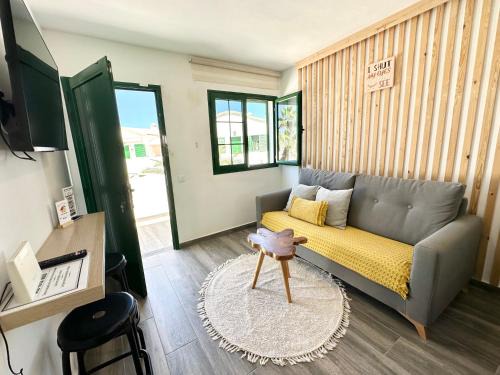El Cotillo Apartamento | Kiwi Smoothie - En la playa, doble terraza, cocina completa, dos camas y Wifi