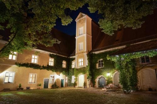 Bad Griesbach im Rottal Apartamento | Klosterhof St. Salvator