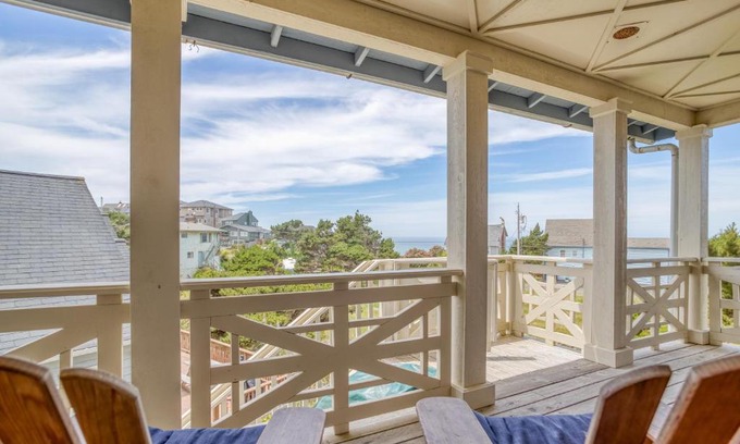 Olivia Beach Casa | Knee Deep In Happiness