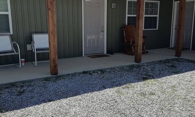 Mountain View Cabina | Knotty Squirrel Unit 4 Multibedroom Suite