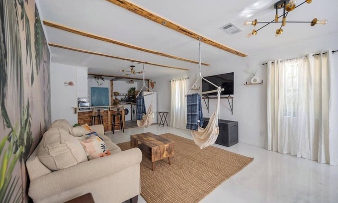 West Pensacola Apartamento | Koala Café~FirePit~BBQ~Kid Ready