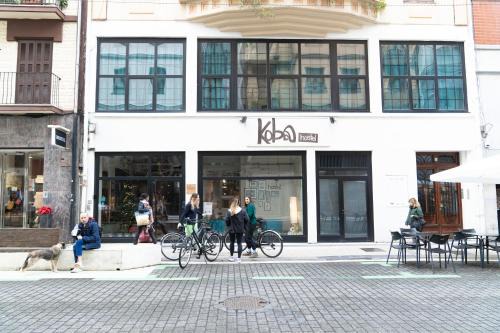 Gros Hostal | Koba Hostel