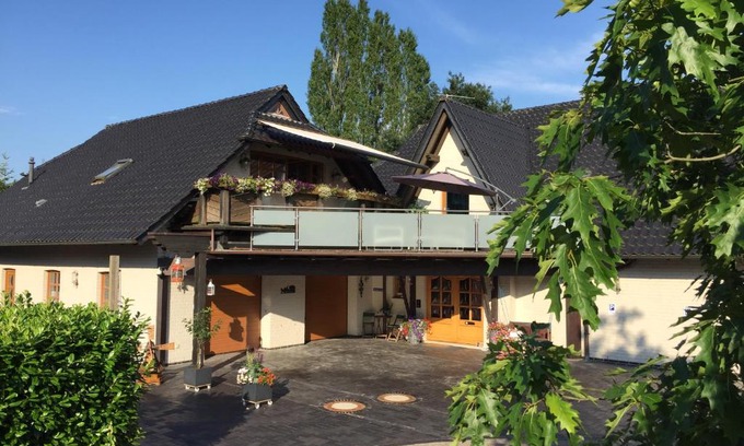 Varel Apartamento | Komfortable Apartments in der Villa Eule