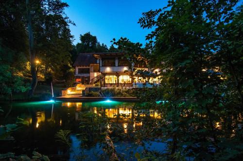 Krutynski Piecek Complejo | Kompleks Wypoczynkowo-Konferencyjny Mazur-Syrenka