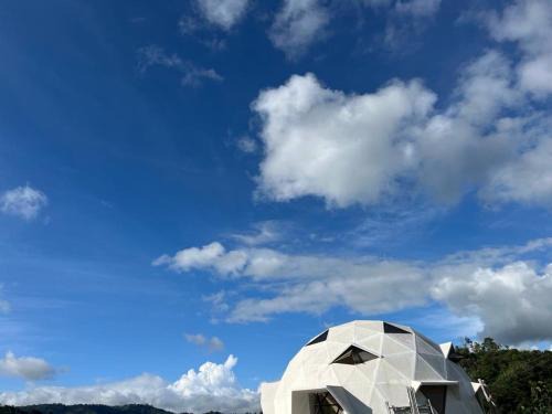 Quito Otro | Koumpí Glamping Lodge