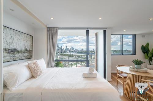 Rozelle Apartamento | KozyGuru | Rozelle | Bridge View with Carpark