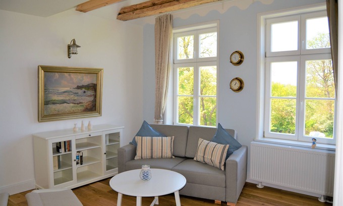Hof Redentin Apartamento | Kranichhöhe - Redentin Manor House