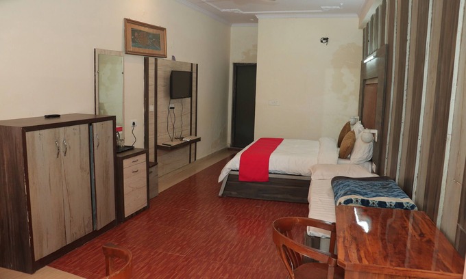 Dharamshala Hotel | Krishna Hotel And Restaurant