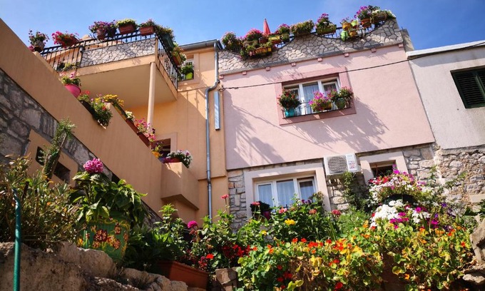 Tijesno Apartamento | Kuca Tonci & Semsa