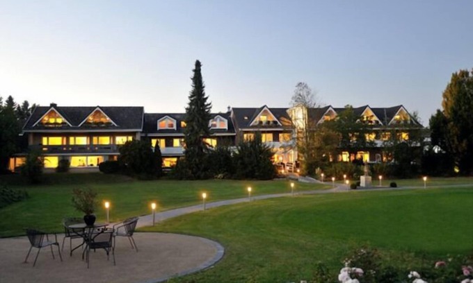 Bad Westernkotten Hotel | Kurhotel Haus am Park