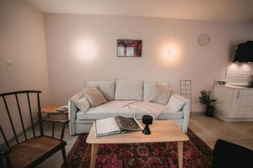 Besancon Apartamento | L'Atelier de l'Horloger 2 ch 6 pers Cour privée & Parking