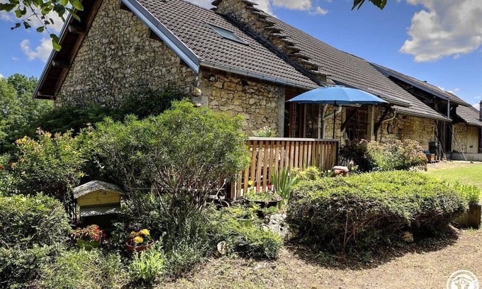 Andert-et-Condon Casa | L'ecureuil du Bugey - Andert-et-condon