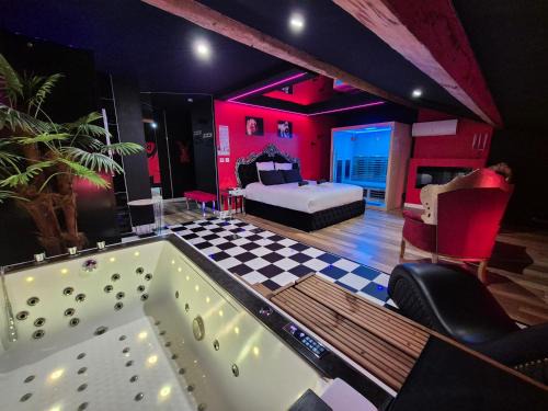 Serrieres Apartamento | L'Interdit Suite Luxe Romantique Spa Balneo Sauna Hammam