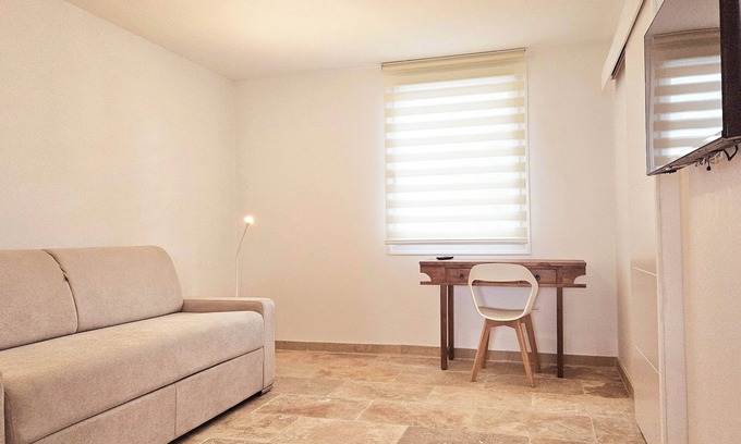Pelissanne Apartamento | L'OLÉASTRE Apartment 80 M2 2 bedrooms with private bathroom 28 m2 each