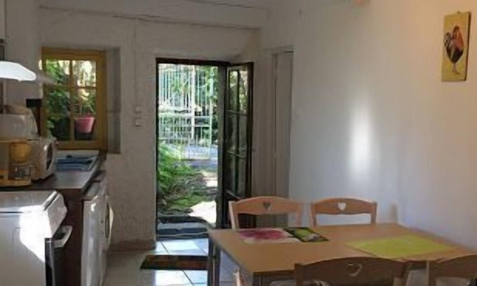 Moussoulens Cabaña | L'Oustal Del Sol ......... A House of the Sun in Cathar Country !!!!!!
