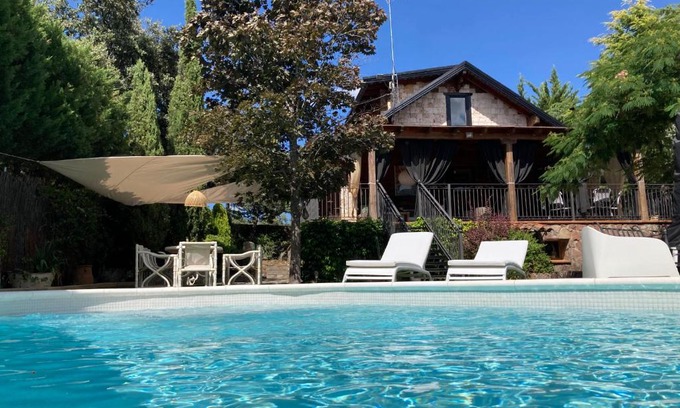 Valdemorillo Casa | La Amapola