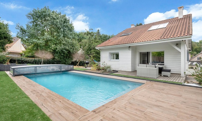 La Baule-Escoublac Chalet De Esquí | La Baule - Magnífica casa con piscina - 8 personas