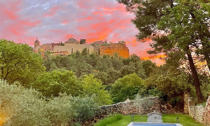 Roussillon Villa | La Bohème Chic