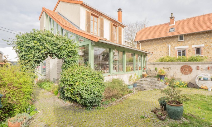 Adamville Casa | La Bohème ~ Maison de 100m² ~ Avec Jardin de 200m², Proche Paris et RER A