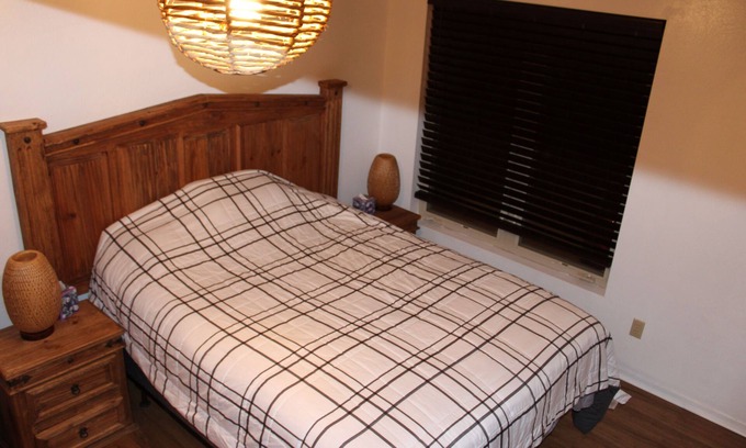 Rackerby Chalet De Esquí | La Cabaña - A peaceful and pet-friendly chalet in Brownsville, Ca