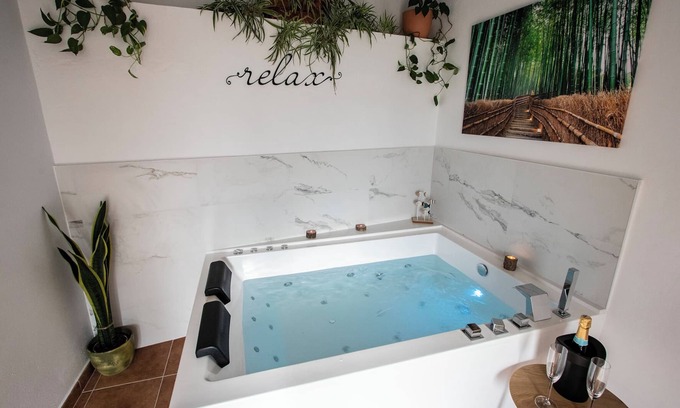 Potries Casa | LA CAMBRA CASA RURAL 5* & Spa