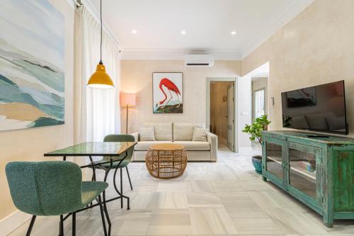 Jerez de la Frontera Apartamento | La Casa de la Plaza del Arroyo - Traditional Luxury in Jerez