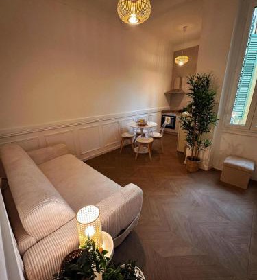 Old Town Apartamento | La Casa del Limon Cozy charm in central Menton