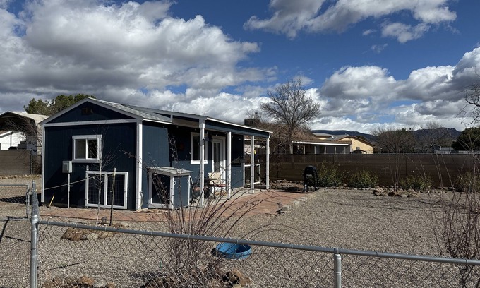 Camp Verde Cabina | La Casita. Cozy 1 bed, 1 bath, private patio