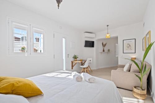 Pedregalejo Apartamento | La casita de la esquina en Pedregalejo